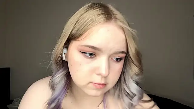 ZaraCreedon live sex cam