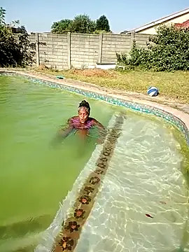 Thickbootykim live sex cam