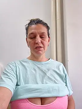 KamillaSpencer's cam snapshot