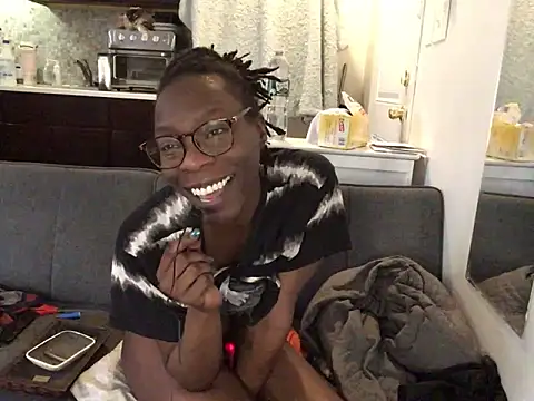 littyleesh1 live sex cam