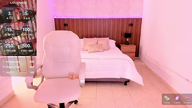 karlaa_james's cam snapshot