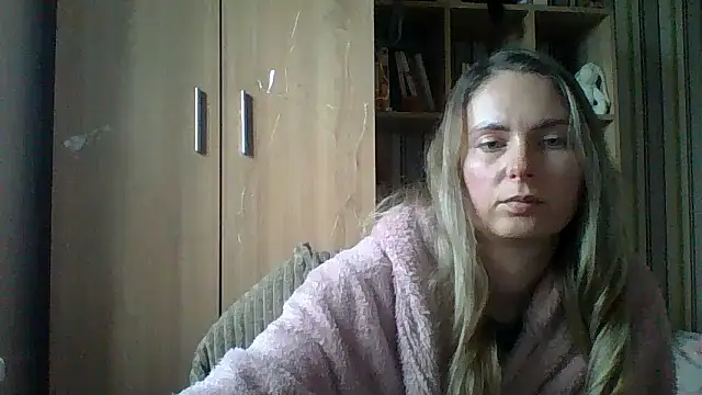 VikiLove765's cam snapshot