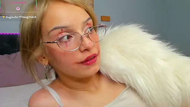 Ameli_Shell's cam snapshot