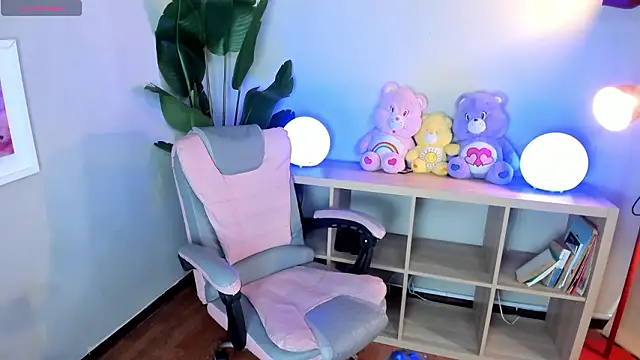 Bayonetta_doll's cam snapshot