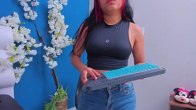 letty_straus's cam snapshot