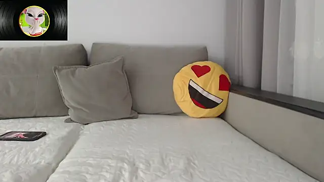 _JustmeHere_'s cam snapshot