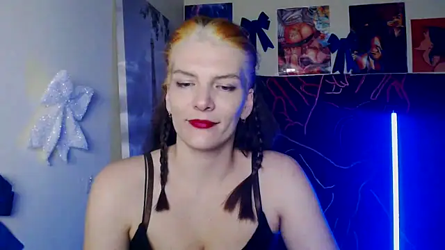 VanessaRey_'s cam snapshot