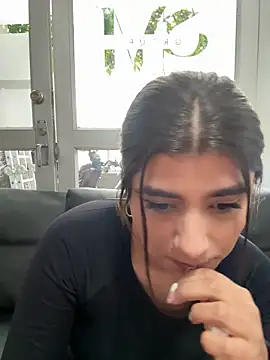 ZiaCalifa's cam snapshot