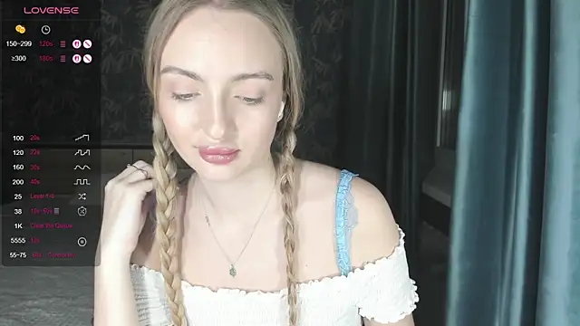 A_delina's cam snapshot