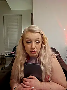 VirginDaisy's cam snapshot