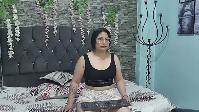 xime_cereza's cam snapshot