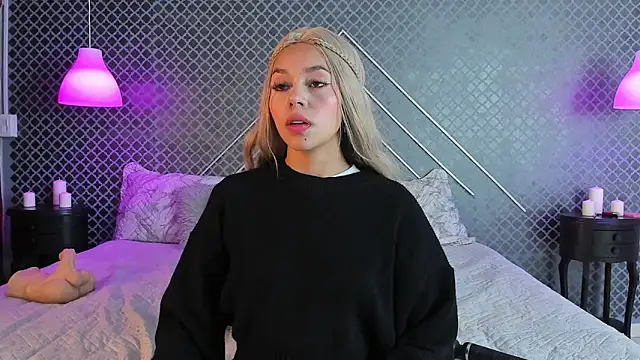 Aleja_bloom's cam snapshot