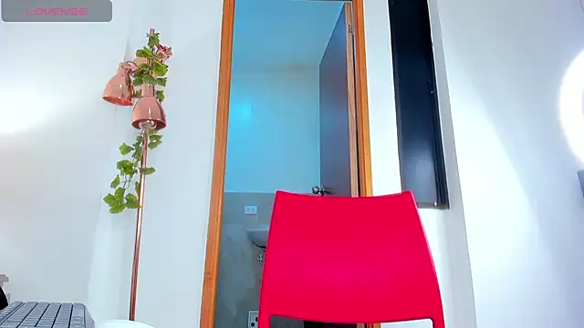 Nicole_Paradise live sex cam