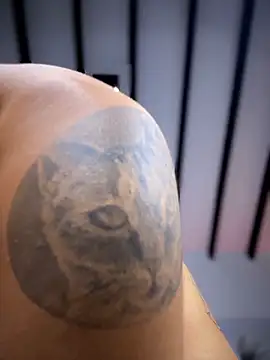 MystiqueXXX's cam snapshot