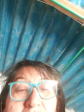 clarita_01's cam snapshot