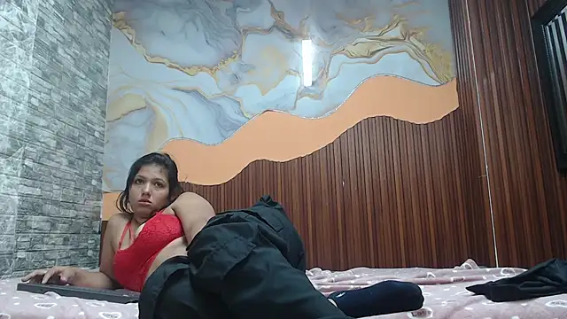 marely_collins303av's cam snapshot