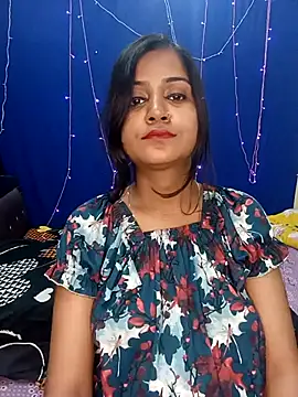 Miss-Riyasingh's cam snapshot