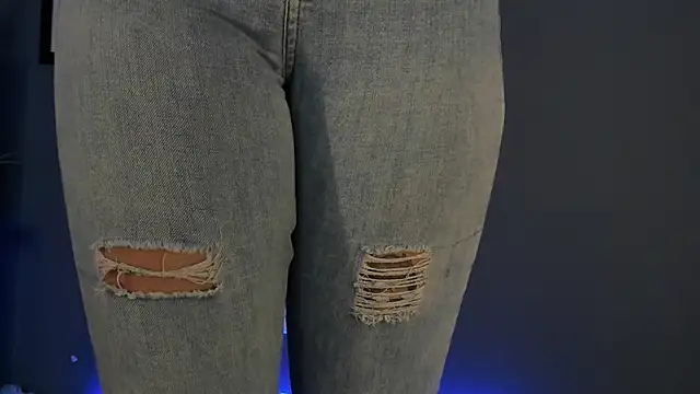 Susa1userma_'s cam snapshot