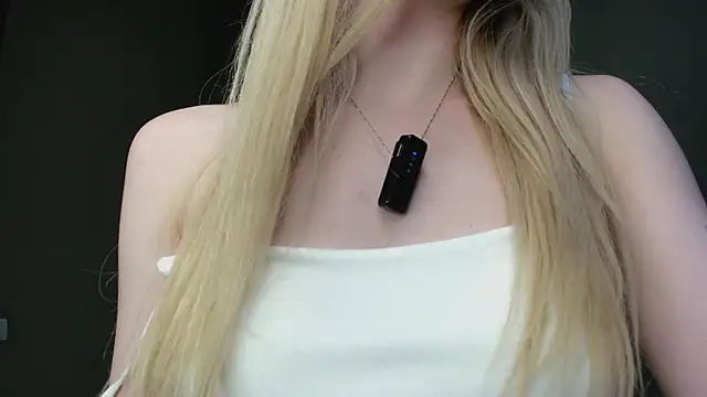 PocketDollX live sex cam