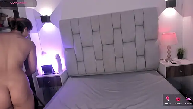 Amatista_desire's cam snapshot