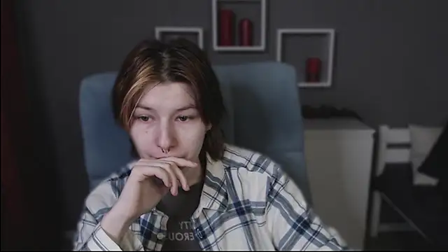 guitarandangell's cam snapshot