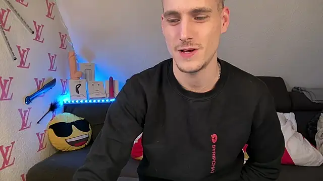 Cookieboy88 live sex cam