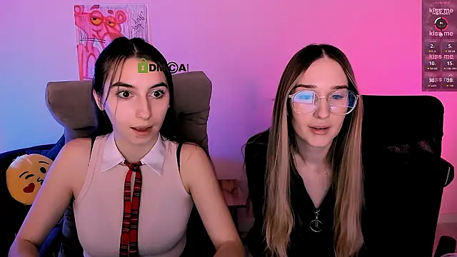 mila_firee's cam snapshot