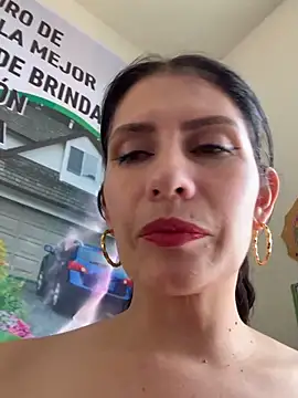 Alysson--'s cam snapshot