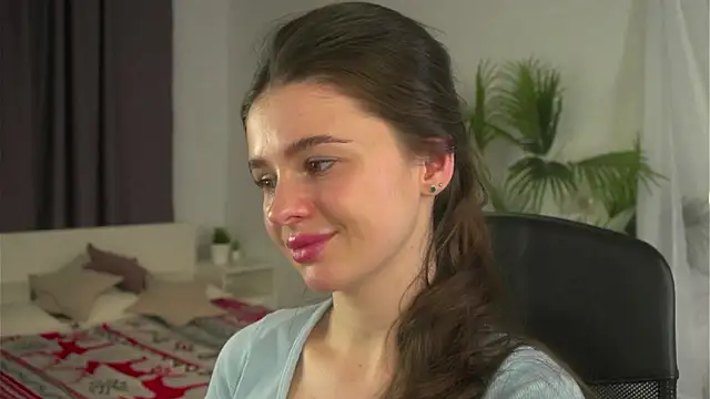 Olivia_Farrell's cam snapshot