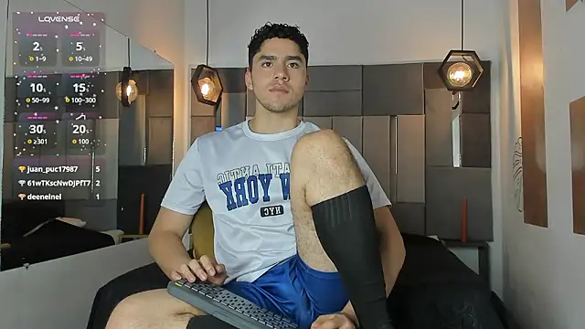 LiamNovak live sex cam