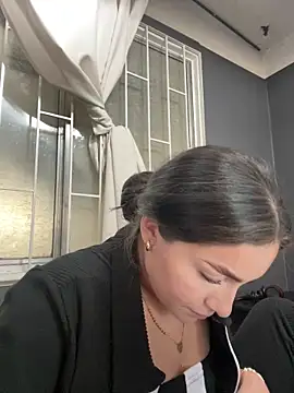 Alyha_Cortes's cam snapshot