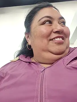 curvy_diva_'s cam snapshot