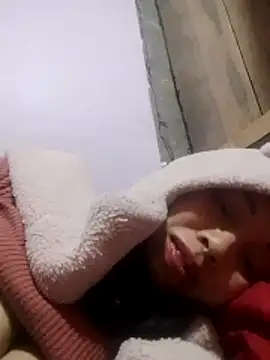 TRIEUTRIEU20's cam snapshot