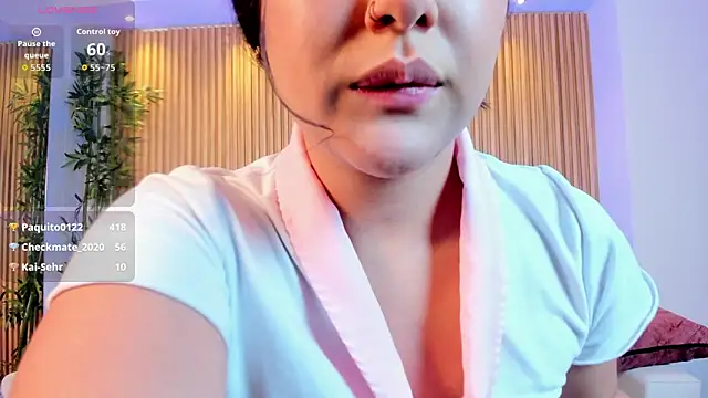 paulina_sweett_'s cam snapshot