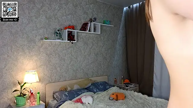 AnnyiBlue live sex cam