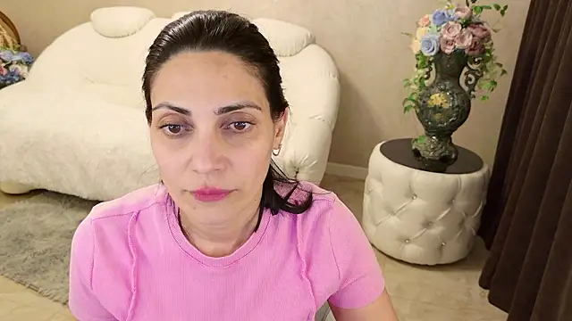 LovelyBeatrice's cam snapshot