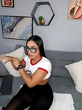 Amber_Etan's cam snapshot