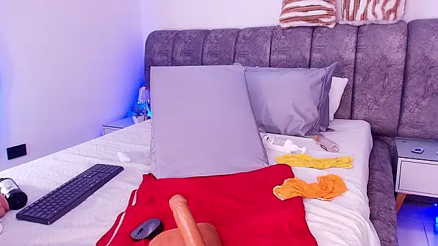 sweegirl69's cam snapshot