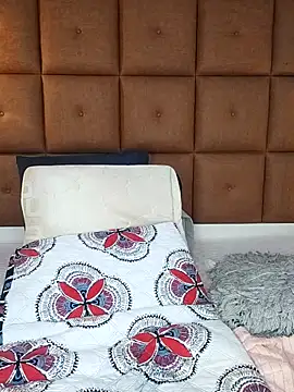 ELLA_KELLY's cam snapshot