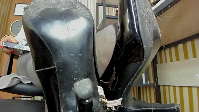 Scarlett_Barnes's cam snapshot