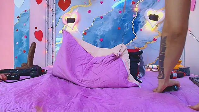 lorrayne_'s cam snapshot