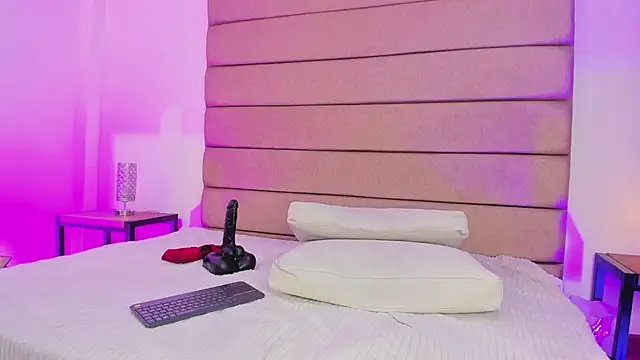 sally_rosses's cam snapshot