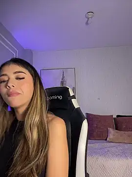 HoneyMollyX's cam snapshot