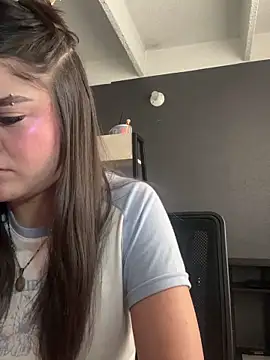 Camila_Duarte2's cam snapshot