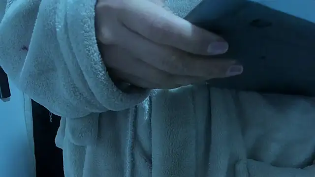 charrlotte_quinn's cam snapshot