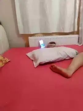 sevimlikelebek29's cam snapshot