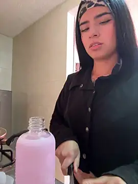 nicky_angelyc's cam snapshot