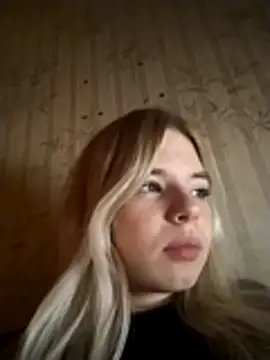 EsterSteele's cam snapshot