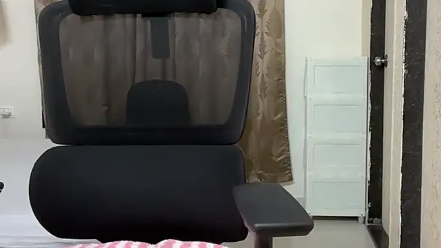 CuteTara85's cam snapshot