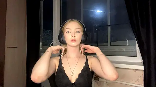 AlphaHokes's cam snapshot